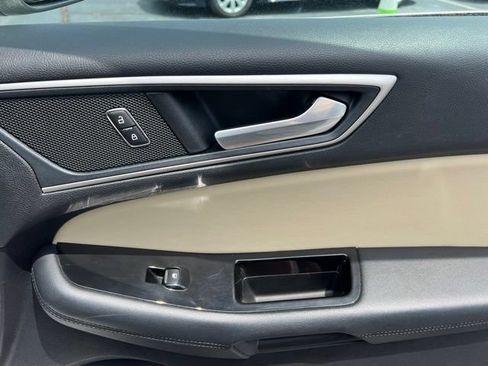 Used 2019 Ford Edge SEL w/ Equipment Group 201A AWD/4WD image 34