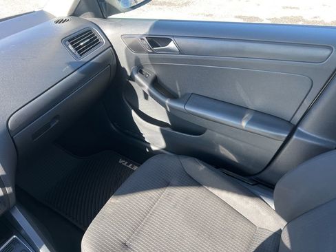 Used 2016 Volkswagen Jetta S image 27