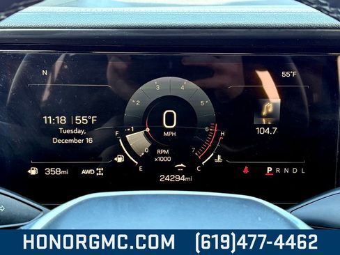 Used 2025 GMC Terrain Elevation image 31