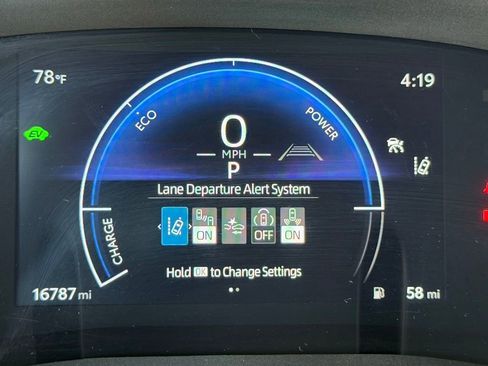 Certified 2025 Toyota Camry SE FWD image 27