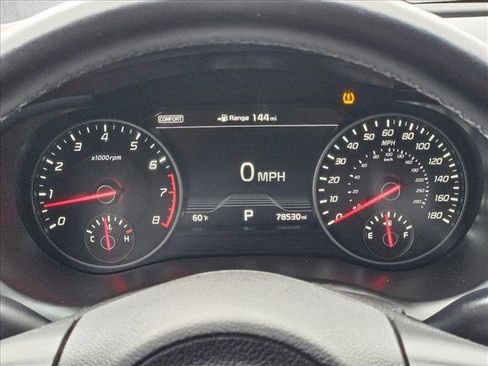 Used 2021 Kia Stinger GT2 image 11