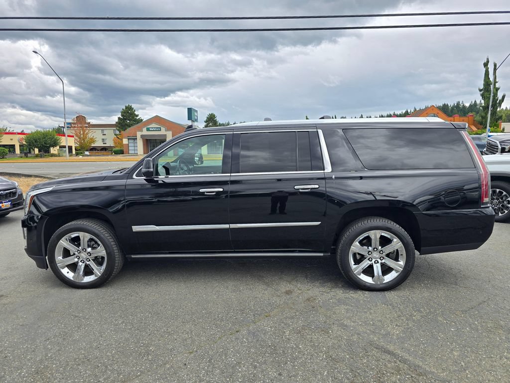 Used 2018 Cadillac Escalade ESV Platinum AWD/4WD image 4