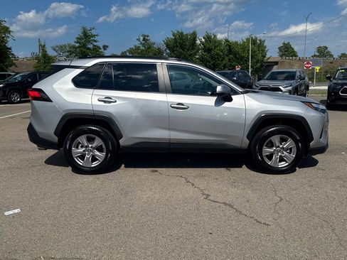 Used 2025 Toyota RAV4 XLE AWD/4WD image 8