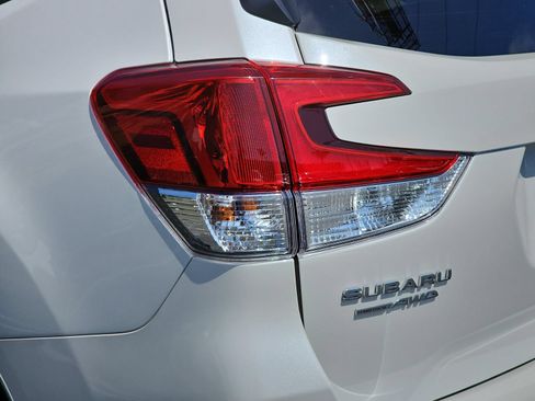 Certified 2024 Subaru Forester Premium AWD/4WD image 35