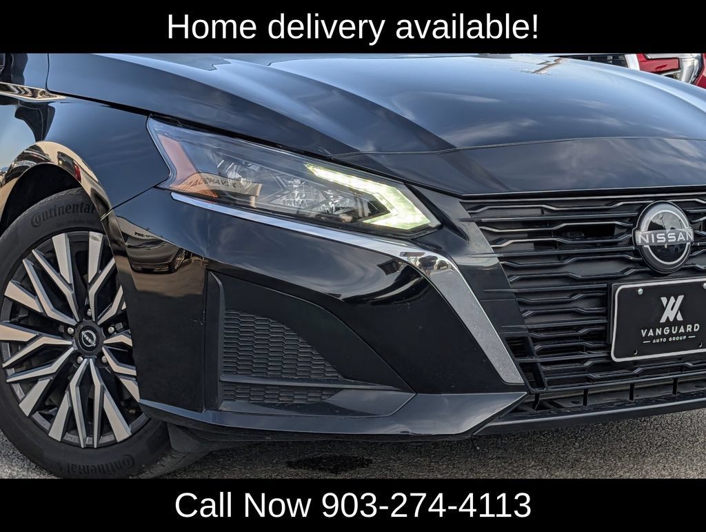 Used 2025 Nissan Altima 2.5 SV FWD image 9