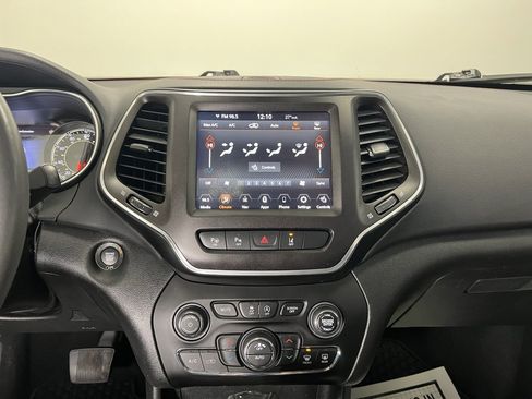 Used 2022 Jeep Cherokee Trailhawk w/ Sun, Sound & Nav Group image 12