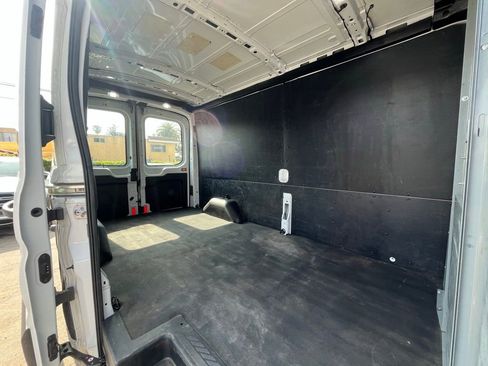 Used 2020 Ford Transit 250 Medium Roof w/ Load Area Protection Package image 6