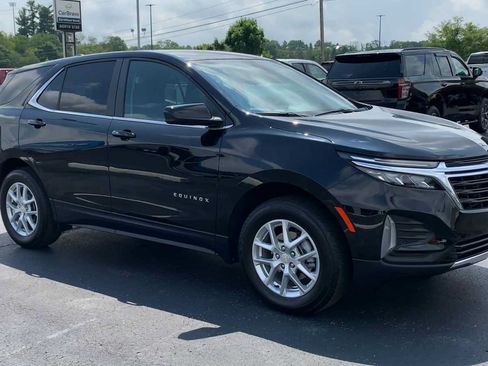 Certified 2023 Chevrolet Equinox LT AWD/4WD image 2