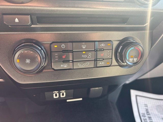 Used 2018 Ford F150 XLT w/ Equipment Group 302A Luxury AWD/4WD image 13
