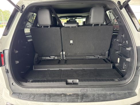 Used 2026 Toyota Sequoia 4WD image 32