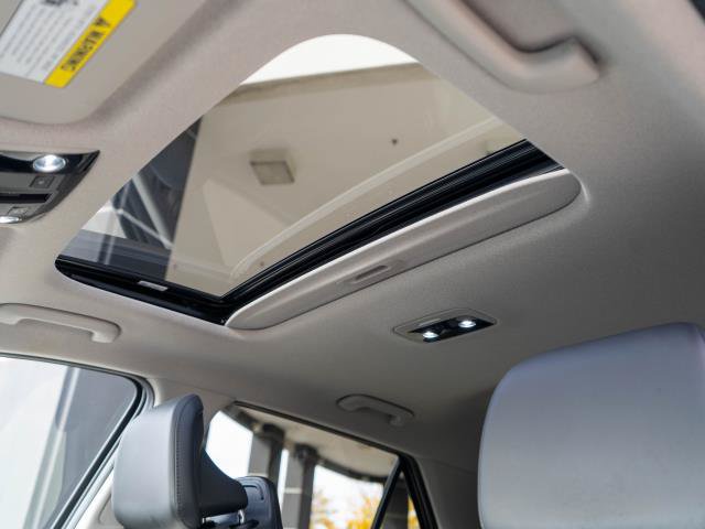 Certified 2023 Kia Niro SX Touring FWD image 12