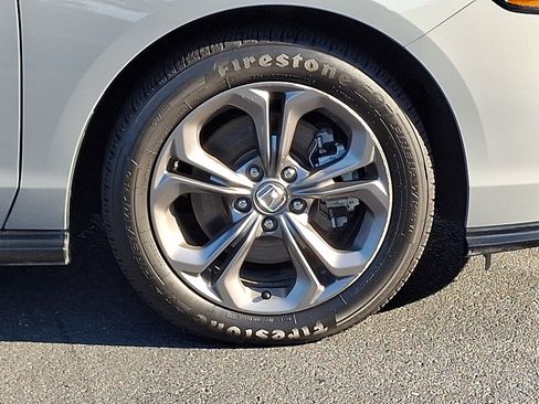 Used 2023 Honda Accord EX-L image 8