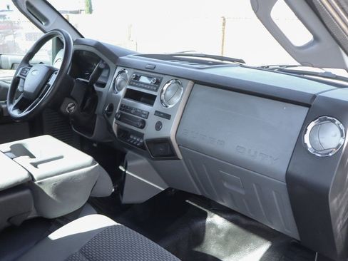 Used 2023 Ford F650 2WD Regular Cab Super Duty image 38