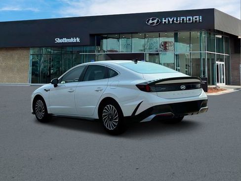 Certified 2025 Hyundai Sonata SEL FWD image 5