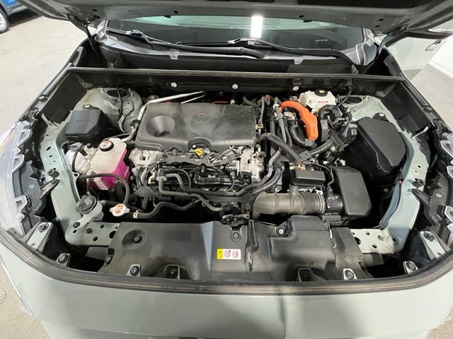 Used 2021 Toyota RAV4 XLE w/ Convenience Package AWD/4WD image 27