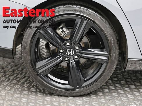 Used 2025 Honda Accord Sport image 31