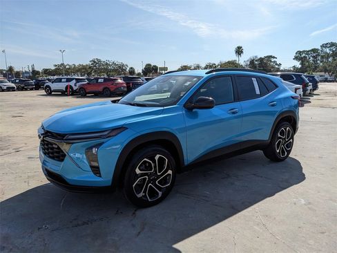 Used 2025 Chevrolet Trax RS image 4