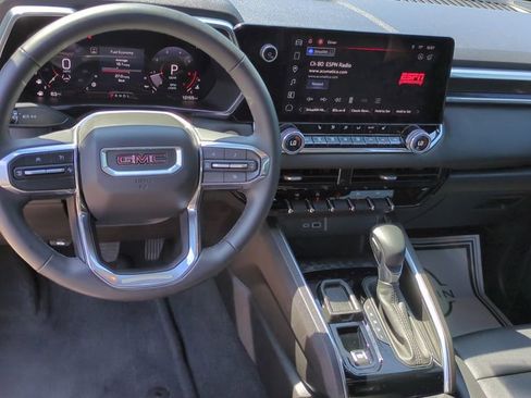 Used 2024 GMC Canyon Elevation w/ Elevation Premium Package RWD image 17