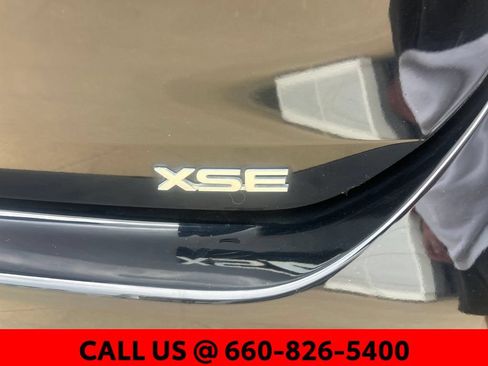 Used 2021 Toyota Highlander XSE FWD image 15