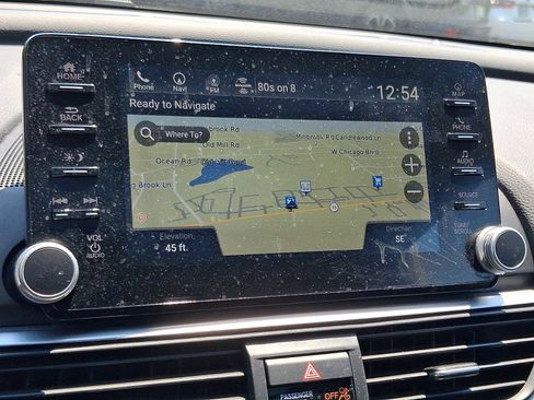 Used 2019 Honda Accord Touring image 17