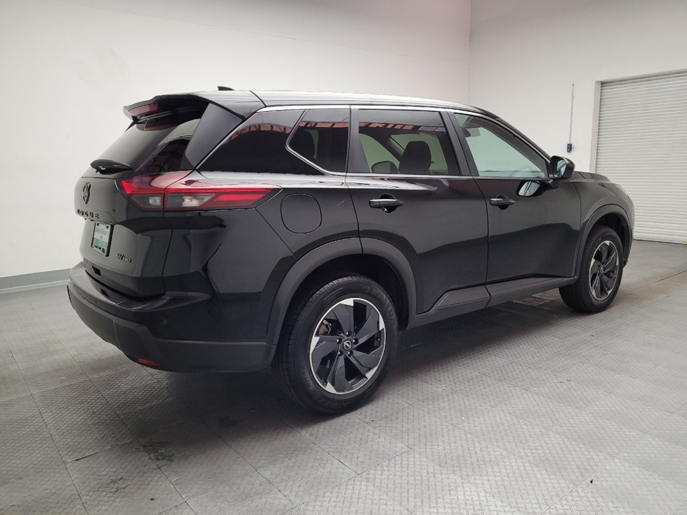 Used 2024 Nissan Rogue SV AWD/4WD image 10
