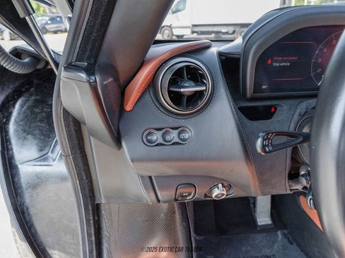 Used 2018 McLaren 720S Luxury image 25