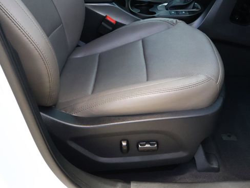 Used 2018 Hyundai Santa Fe Sport FWD image 18