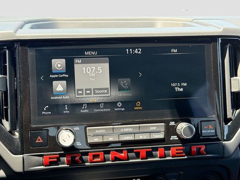 Used 2025 Nissan Frontier PRO-4X AWD/4WD image 30