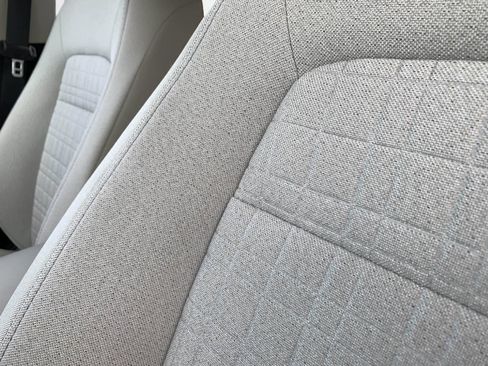 Used 2023 Honda HR-V LX image 33