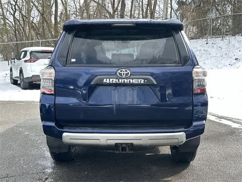 Used 2019 Toyota 4Runner TRD Off-Road Premium image 4