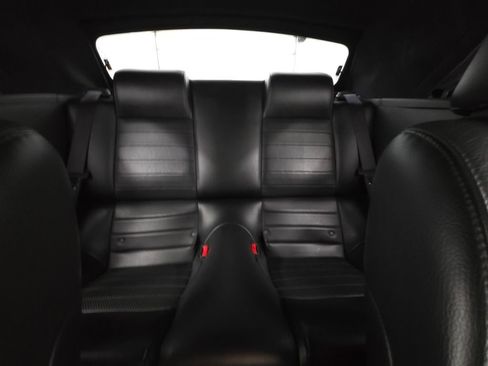 Used 2006 Ford Mustang GT Premium image 26