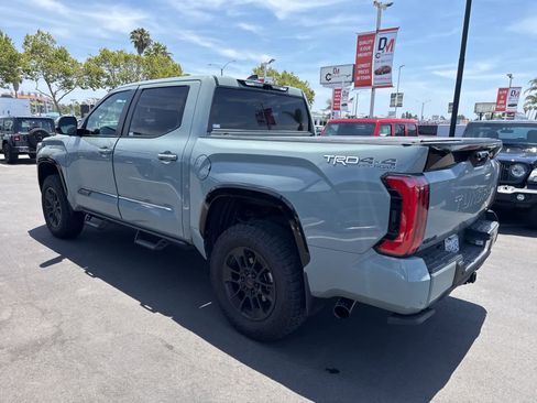 Used 2025 Toyota Tundra Platinum w/ TRD Off-Road Package AWD/4WD image 20