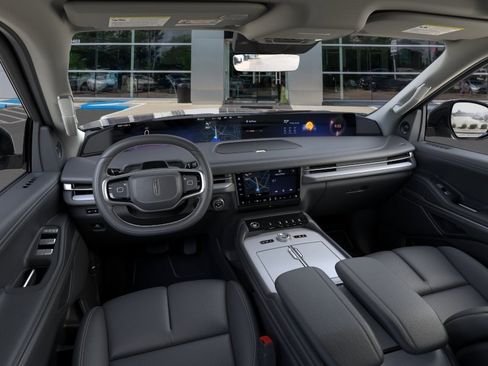 New 2025 Lincoln Navigator L Reserve AWD/4WD image 9