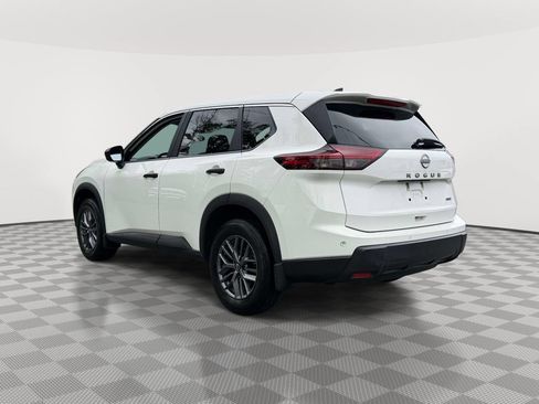 Used 2024 Nissan Rogue S AWD/4WD image 6