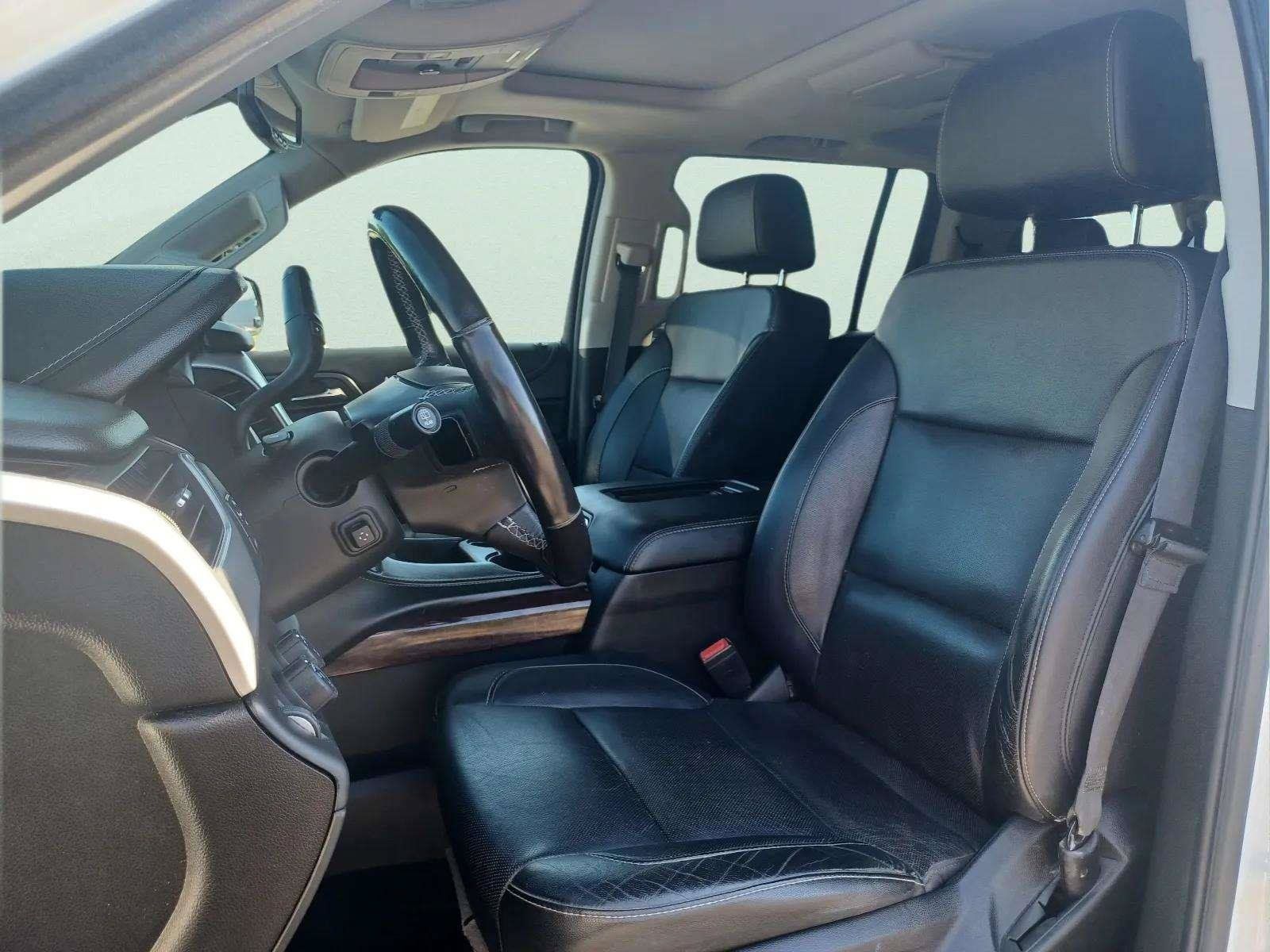 Used 2018 GMC Yukon XL SLT w/ Open Road Package AWD/4WD image 9