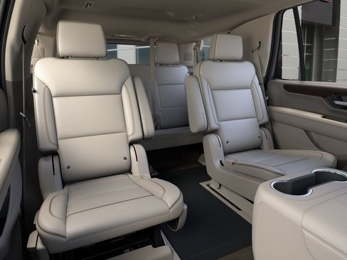 New 2026 GMC Yukon Denali w/ Sun & Power Step Package AWD/4WD image 17