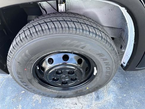 Used 2022 RAM ProMaster 2500 w/ Premium Convenience Group (A) image 26