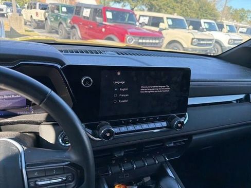 Used 2023 Chevrolet Colorado Z71 w/ Z71 Convenience Package 2 image 23