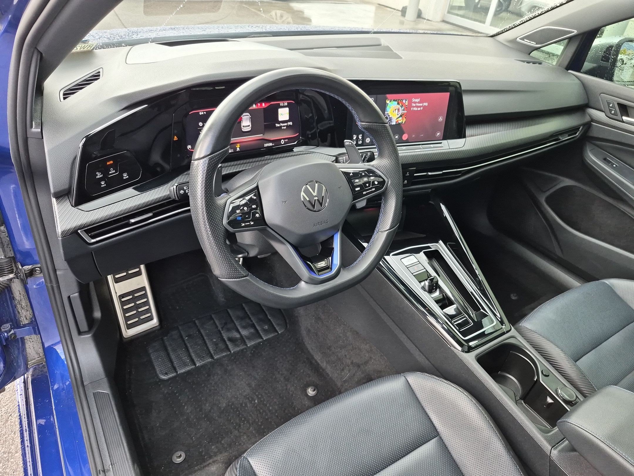 Used 2024 Volkswagen Golf R AWD/4WD image 17