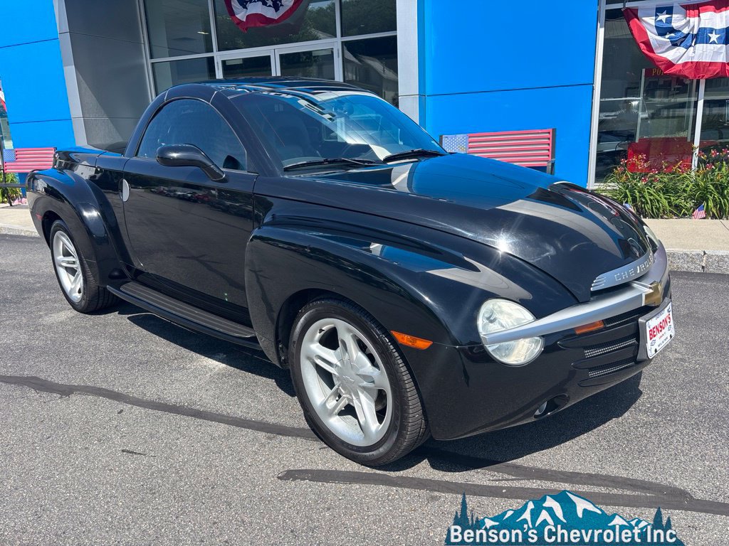 Used 2004 Chevrolet SSR w/ Preferred Equipment Group RWD image 9