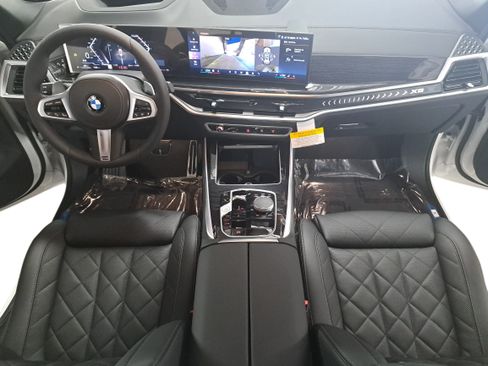 New 2026 BMW X5 sDrive40i w/ M Sport Package RWD image 9