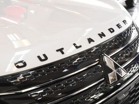 Used 2024 Mitsubishi Outlander Ralliart AWD/4WD image 7