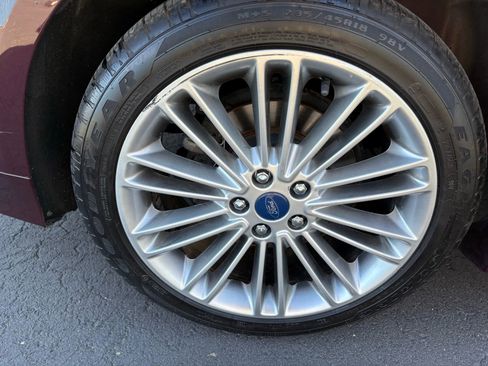 Used 2013 Ford Fusion SE image 23