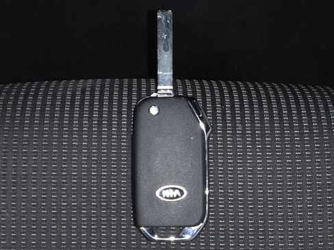 Used 2019 Kia Forte LXS image 32