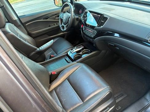 Used 2022 Honda Pilot Touring image 22