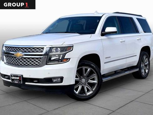 Used 2017 Chevrolet Tahoe LT w/ LT Signature Package RWD image 1