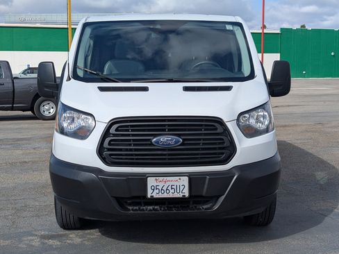 Used 2019 Ford Transit 150 XL RWD image 3