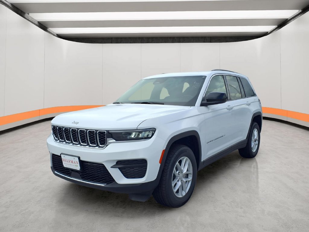 New 2026 Jeep Grand Cherokee Laredo X RWD image 3