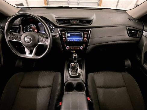 Used 2018 Nissan Rogue SV AWD/4WD image 14