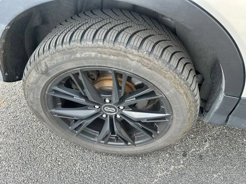 Used 2018 Ford Escape Titanium AWD/4WD image 6